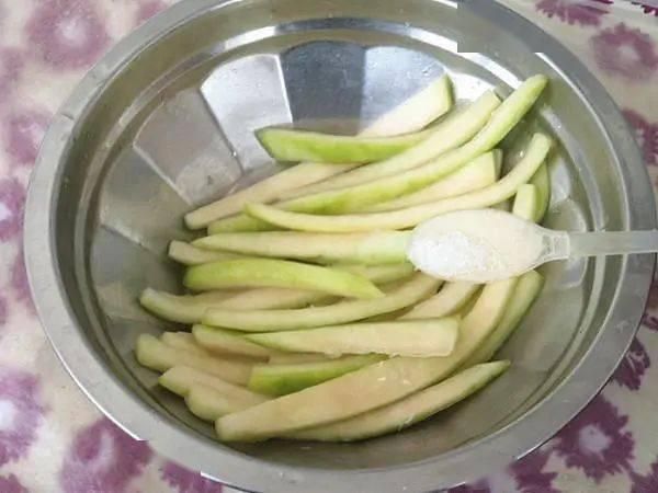 绿衣吃瓜,揭秘娱乐圈的甜蜜瓜田